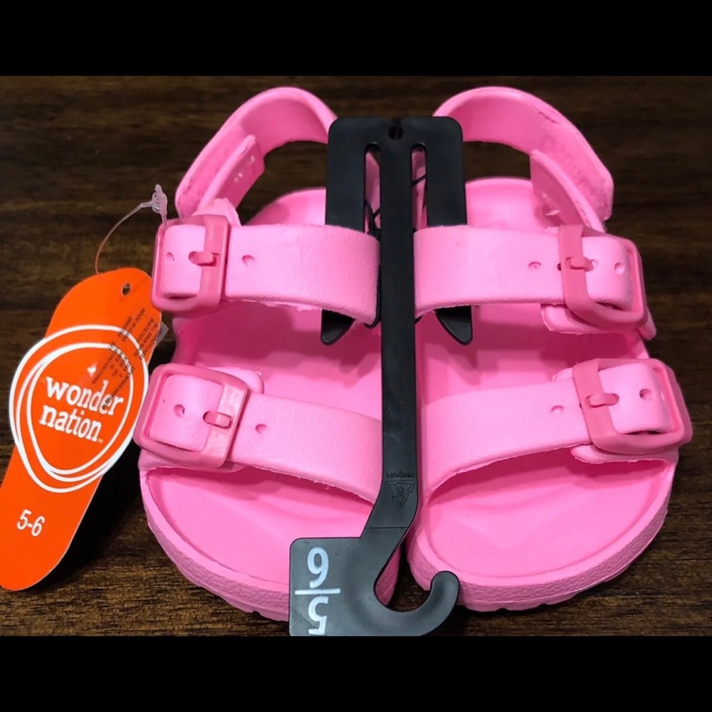 Baby girl’ssandal footbed molded cushioned back front adj buckle straps pink.5-6